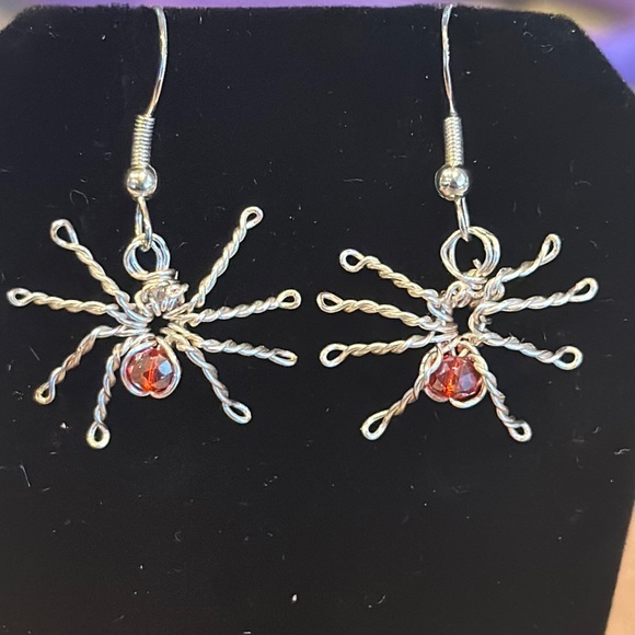 Silver Wire Handmade Spider Earrings Red Bead - Picture 4 of 7